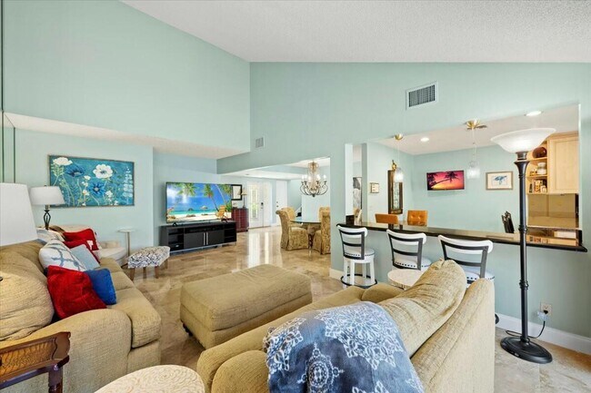 Foto del edificio - 17210 Fownes Crescent