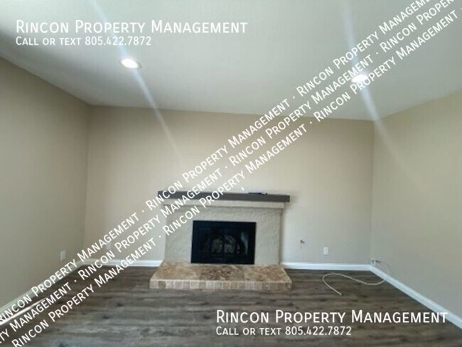 Building Photo - Beautiful and Quaint 3 Bedroom 1.5 Bathroo...