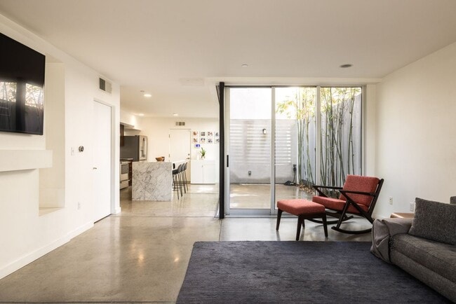 Building Photo - 4288 Perlita Ave