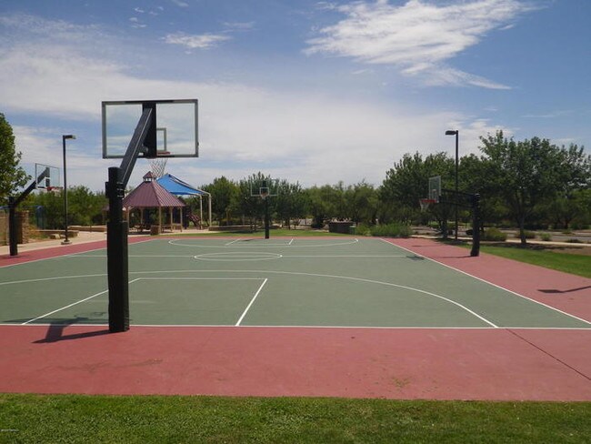 Building Photo - Rancho Sahuarita! Move in 12-30-19! $1200