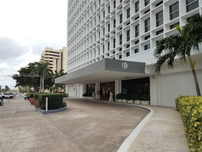 Foto del edificio - 700 Biltmore Way