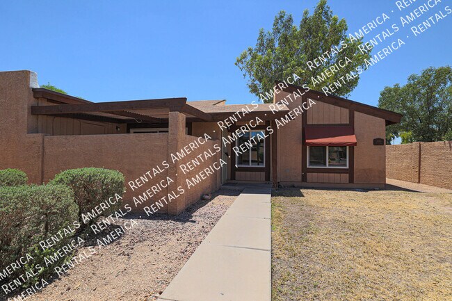 Foto del edificio - Great 3 Bed/2 Bath Town Home Near ASU