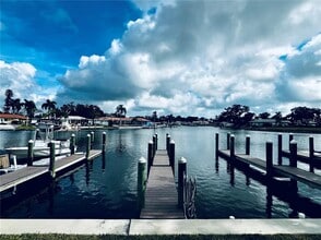 Building Photo - 6490 Cape Hatteras Way NE