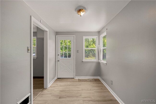 Foto del edificio - 714 Taunton Pl