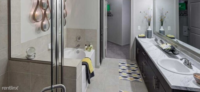 Building Photo - 1 br, 1 bath Apartment - 12141 Richmond Ave