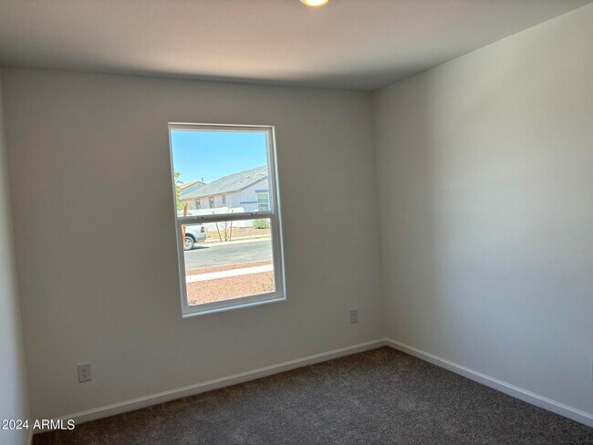 Building Photo - 1135 E Atwood Dr