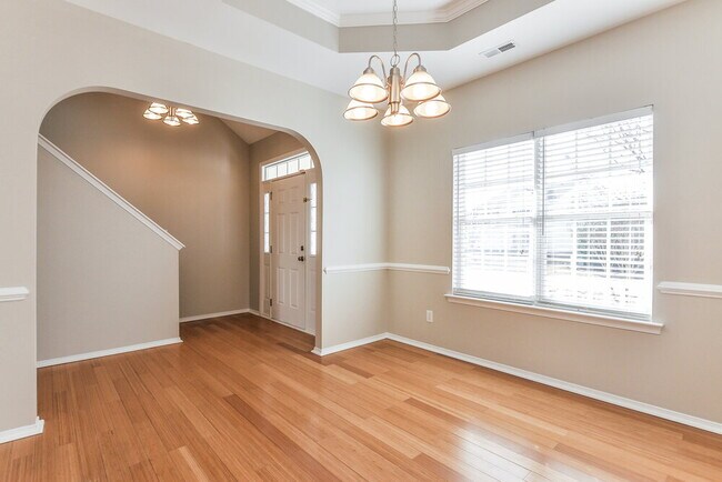 Foto del edificio - 3009 Satinwood Dr