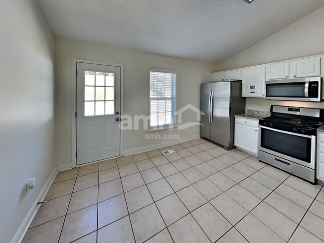 Foto del edificio - 1234 Piney Church Rd