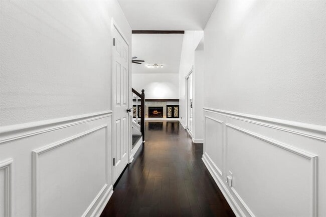Foto del edificio - 1711 Foxfire Dr