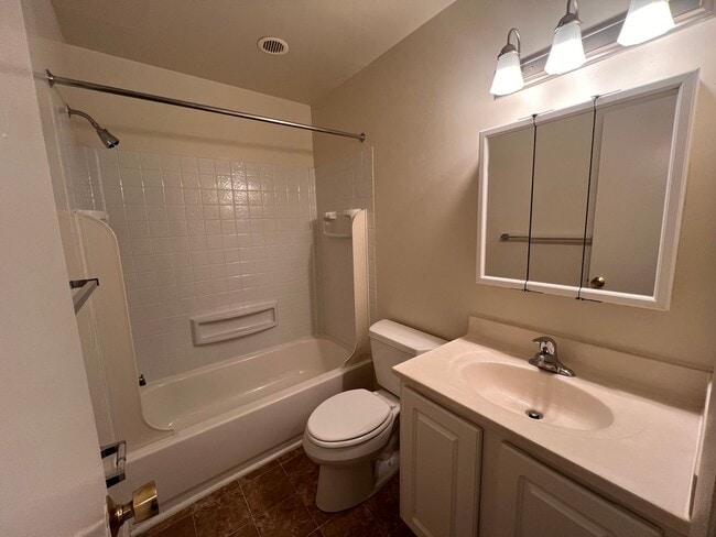 Interior Photo - Summit Square Apartments