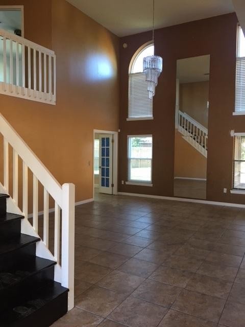 Building Photo - 1211 Bradwell Dr