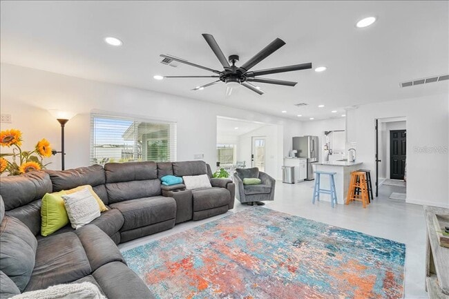 Foto del edificio - 5021 US-301