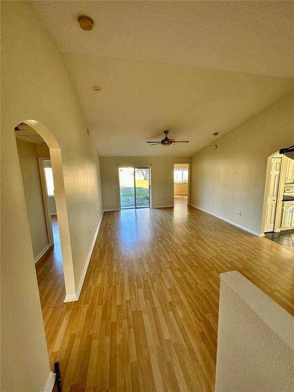 Foto del edificio - 30908 Sade Ct