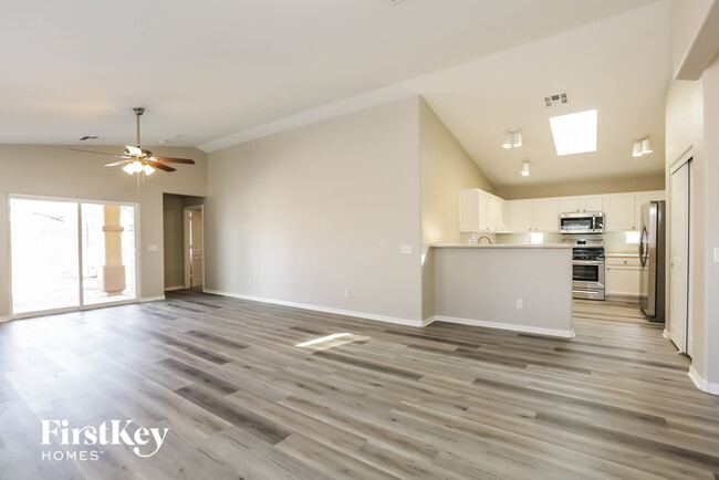 Building Photo - 5636 Great Eagle Ct