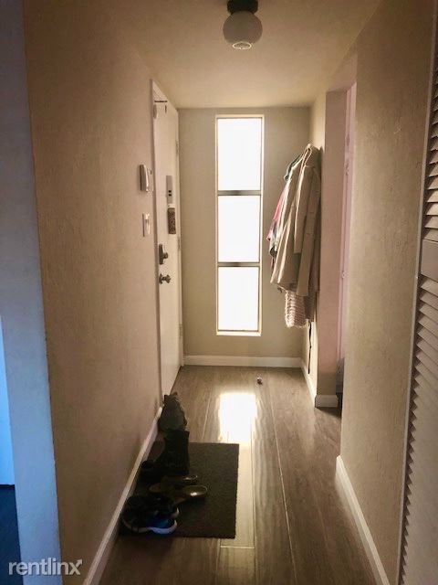 Building Photo - 1 br, 1 bath Condo - 420 Alberto Way