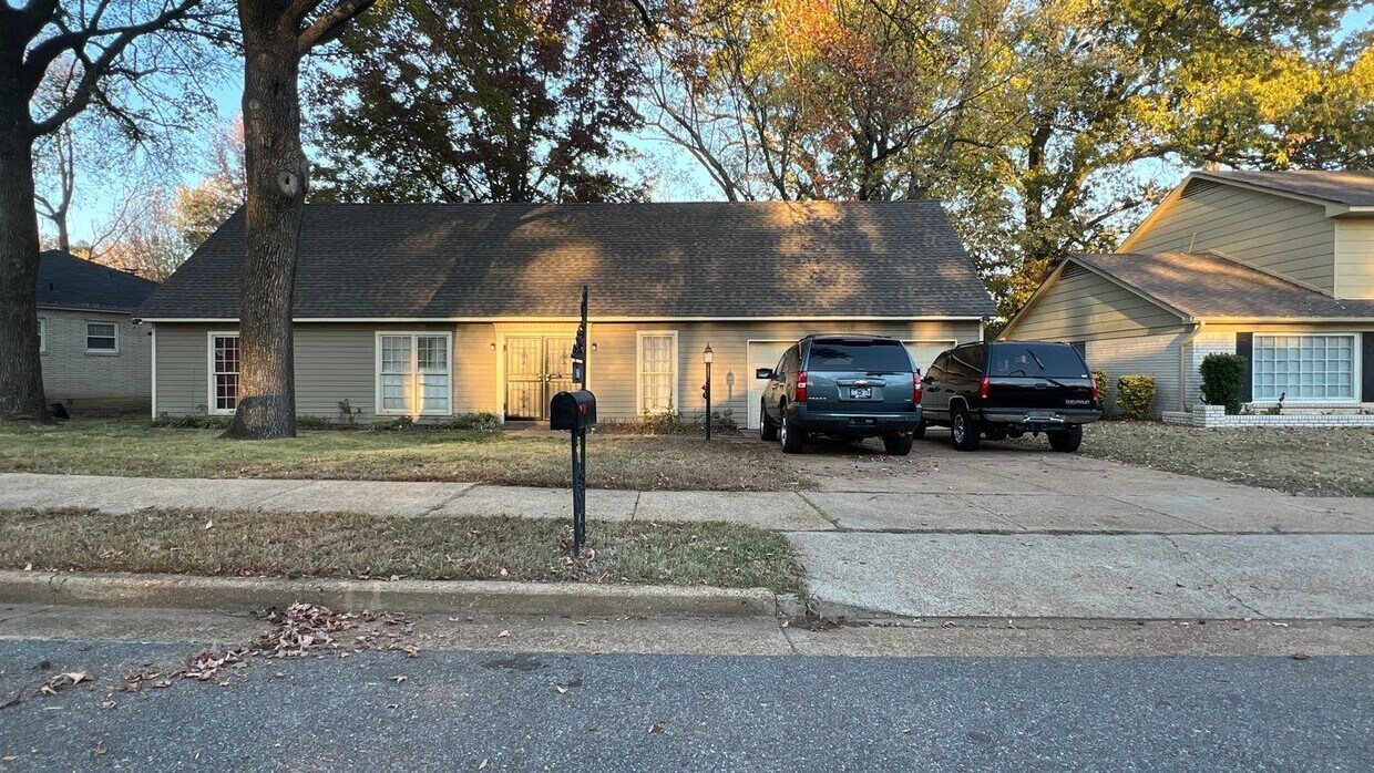 Foto del edificio - 3270 Fox Hollow Dr