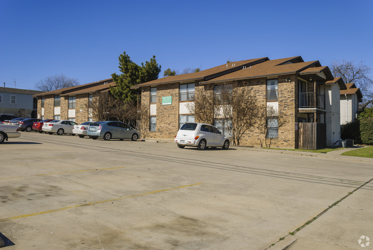 Foto del edificio - Oak Court Apartments