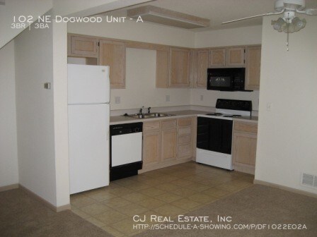 Foto del edificio - 102 NE Dogwood