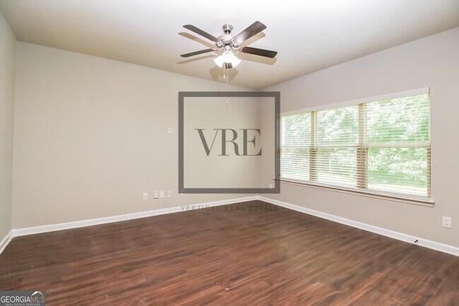 Foto del edificio - 133 Avonwood Cir