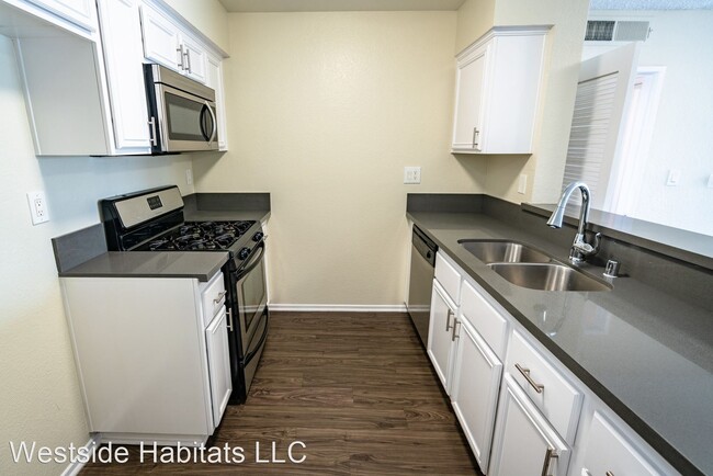 14230 Victory - fully renovated unit in Va... photo'