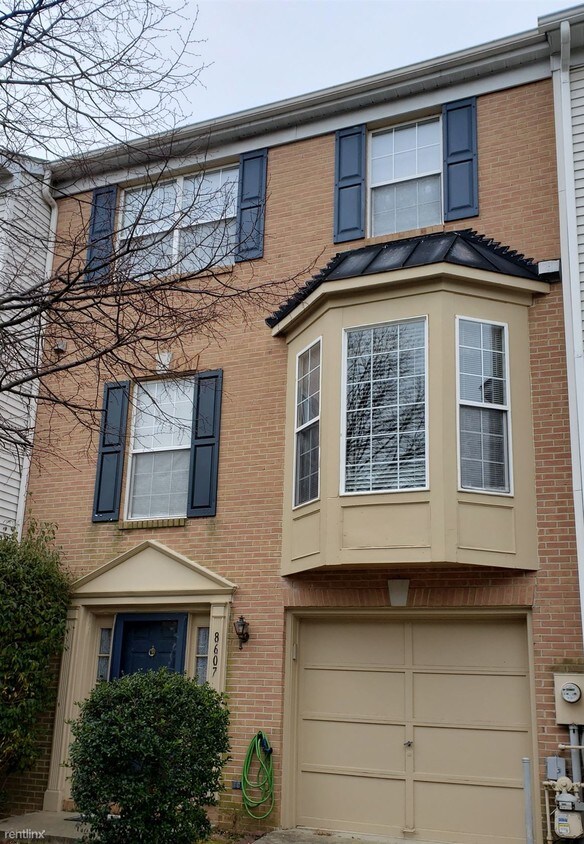 Primary Photo - 3 br, 2.5 bath Townhome - Russett Communit...