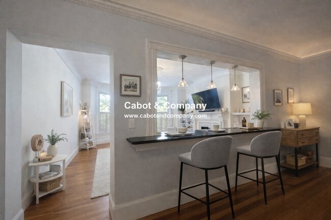 Building Photo - 290 Commonwealth Ave