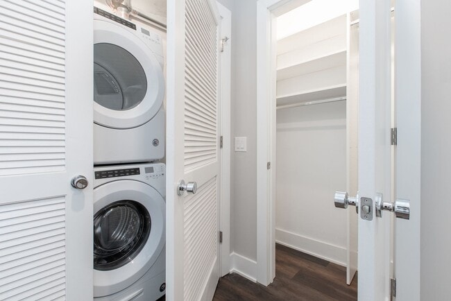 Interior Photo - Germantown Square