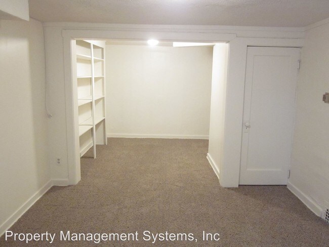 Building Photo - 135 B St