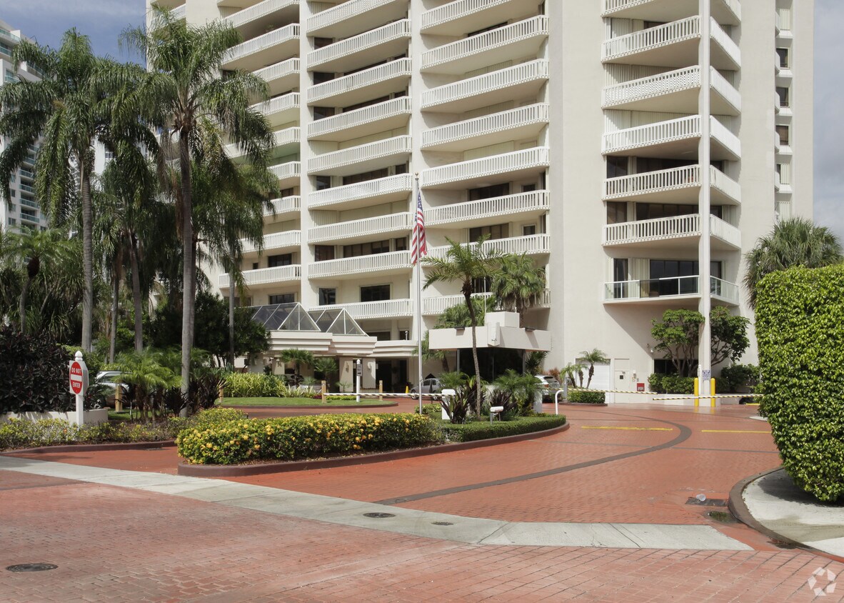 Marina Tower Apartments Miami, FL