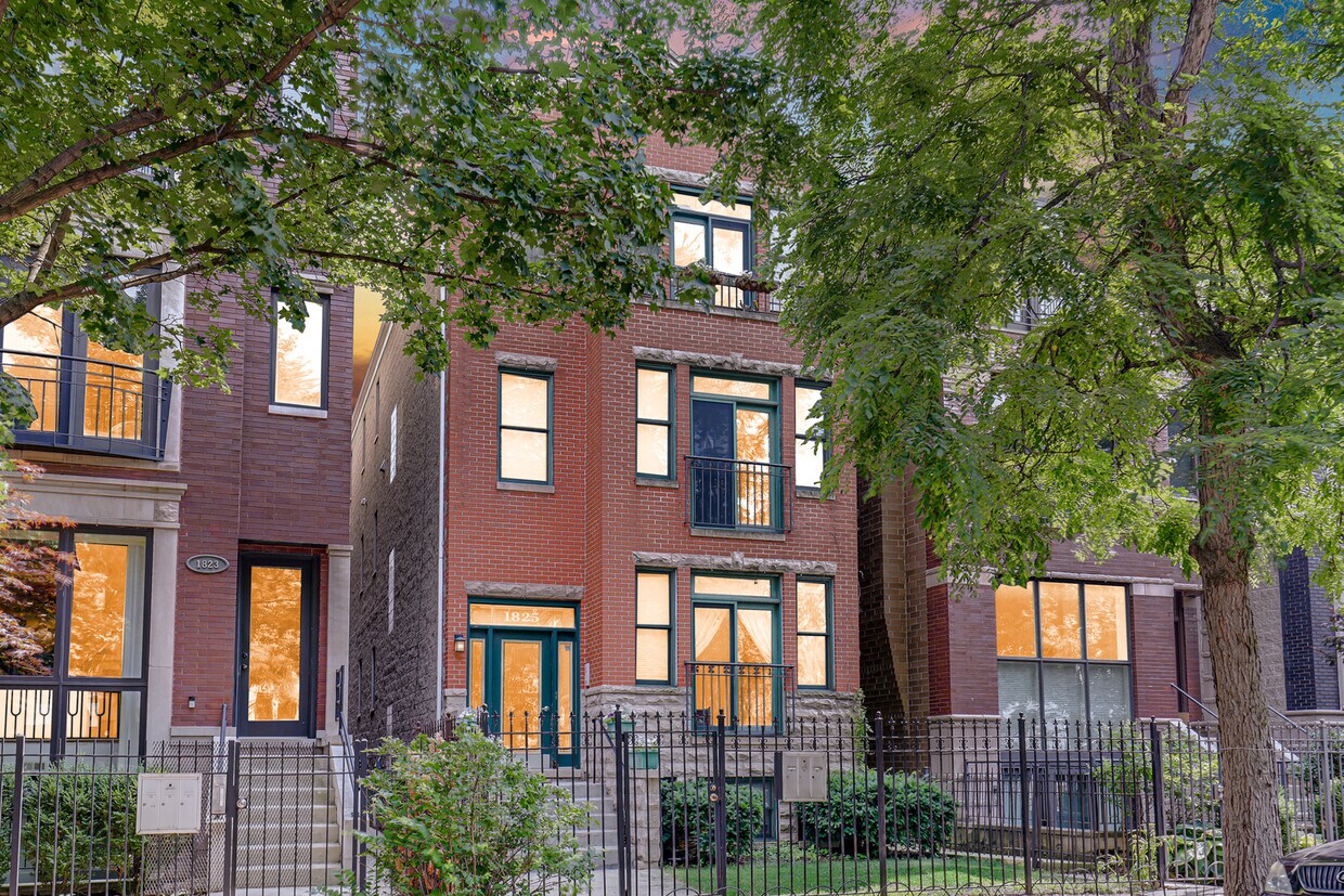 Foto principal - 1825 W Iowa St