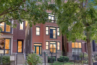 Building Photo - 1825 W Iowa St