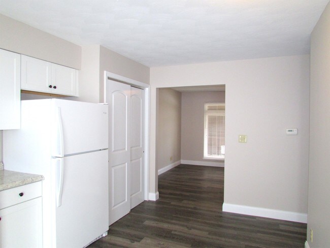 Building Photo - 1608 Vernon Ave