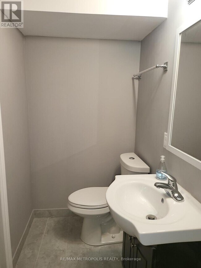 Building Photo - 3682 Indigo Crescent