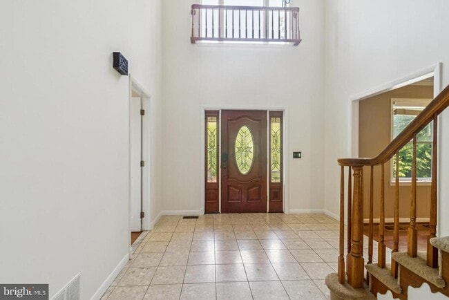 Building Photo - 478 Mountain Rd