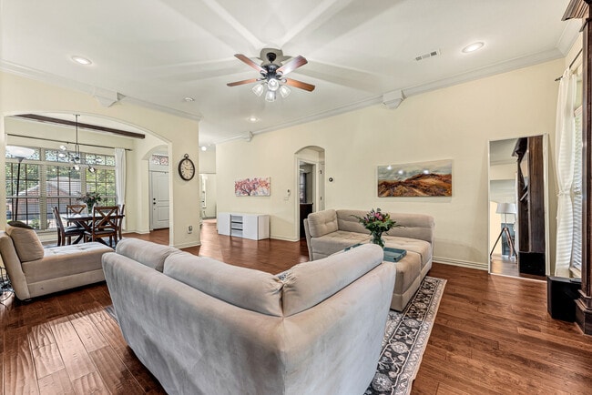 Foto del edificio - 3400 SW Briar Creek Ave