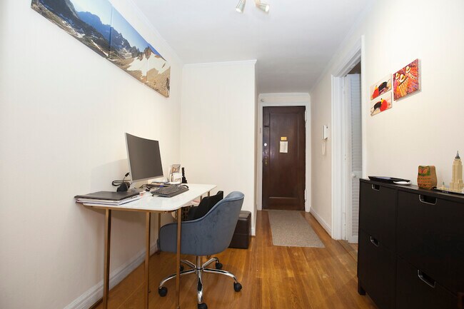 Building Photo - 340 W 57th St