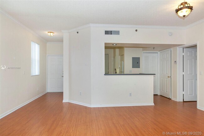 Building Photo - 3255 NE 184th St