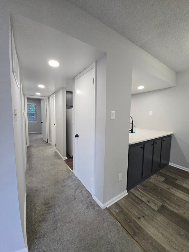 Building Photo - 122 Berwick Pl
