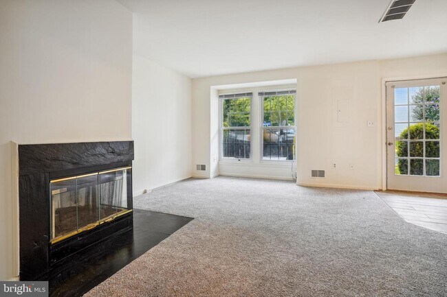 Foto del edificio - 9203 Cardinal Forest Ln