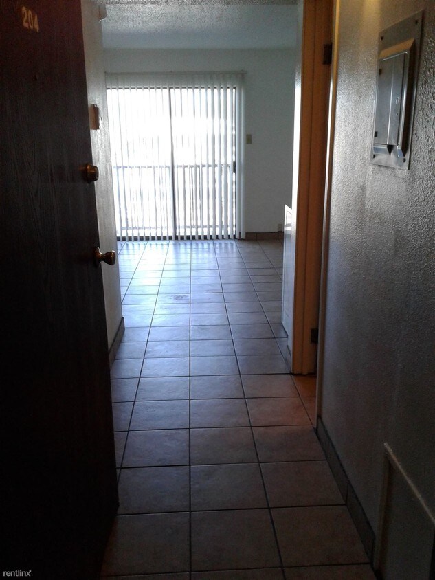 Foto principal - 408 Maple St SE