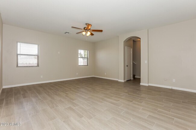 Building Photo - 10404 E Baltimore Cir