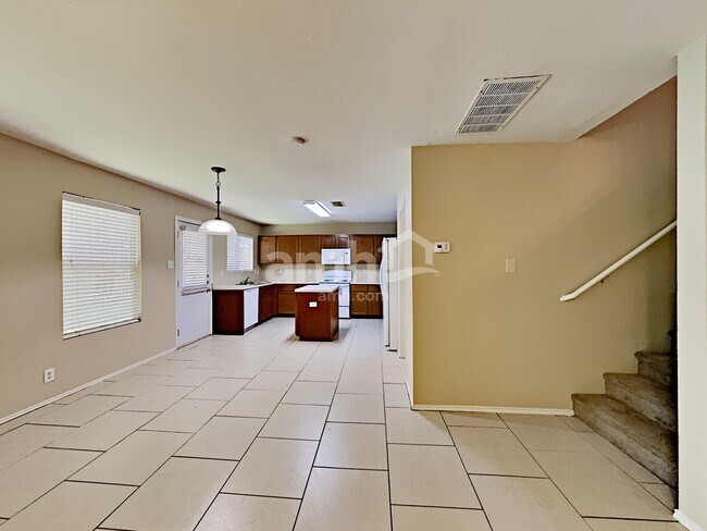 Building Photo - 5906 Barton Holw