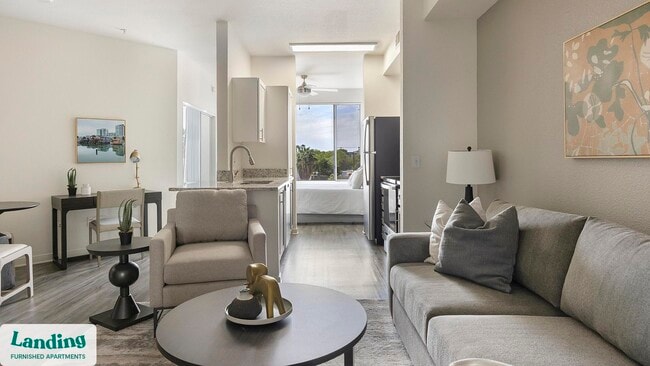 Foto del edificio - 1811 E Apache Blvd