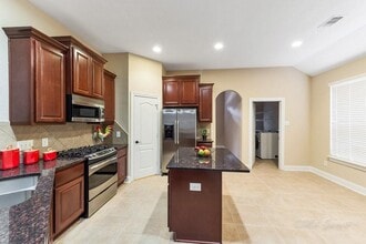 Building Photo - 6114 Brookmall Dr