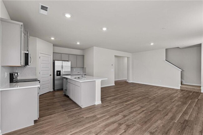 Building Photo - 334 Sound Cir