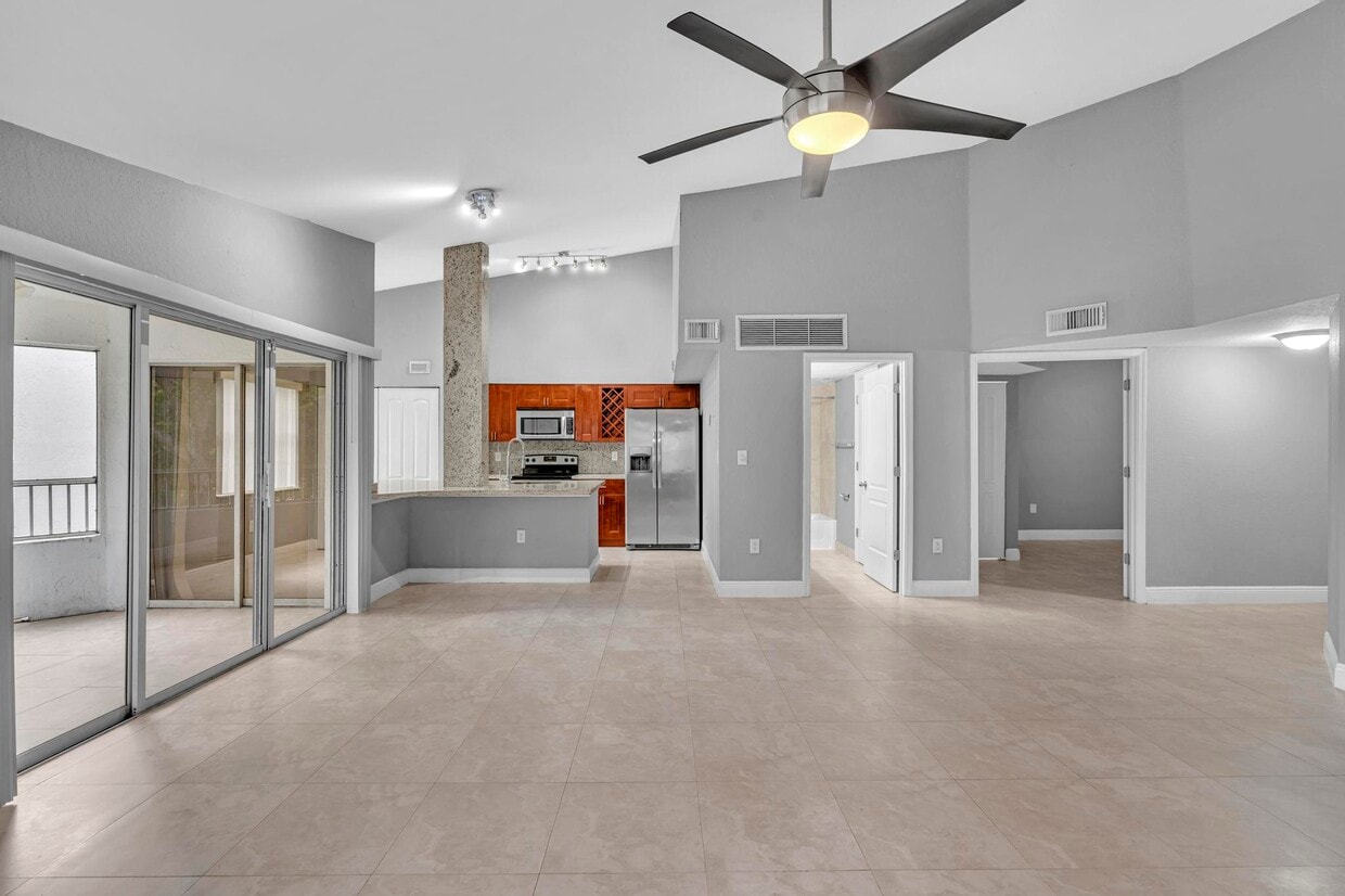 Photo - 2810 N Oakland Forest Dr (Oakland Park, FL)