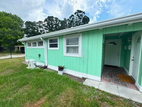 Building Photo - 2204 Ponce De Leon Cir