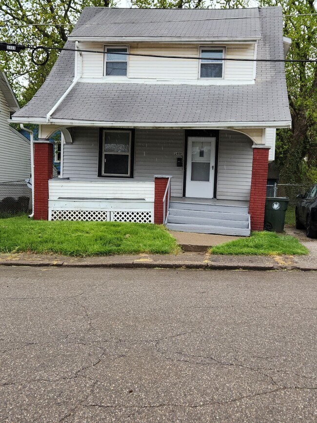 Foto del edificio - 1409 8th St NW