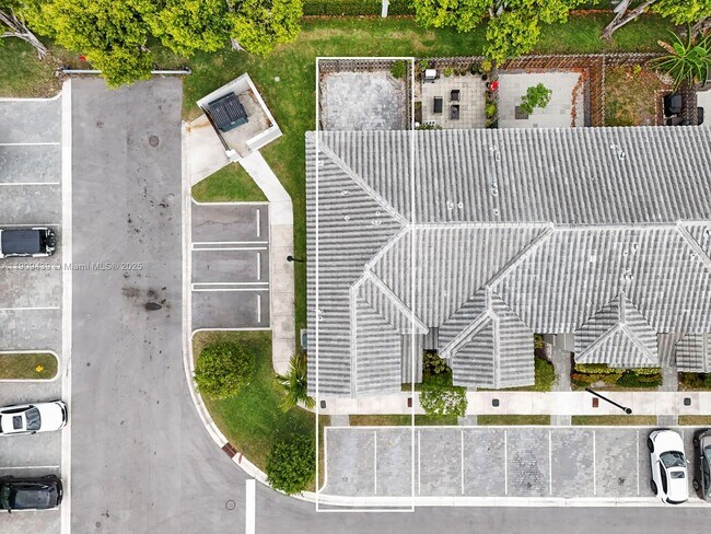 Foto del edificio - 2723 SE 17th St