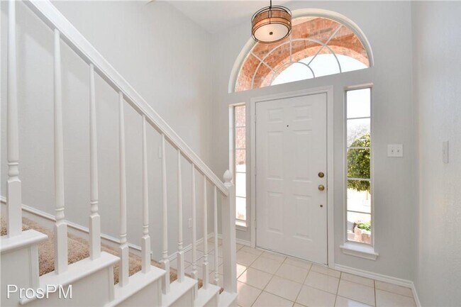 Building Photo - 3 br, 2.5 bath House - 8435 Creekside Circle